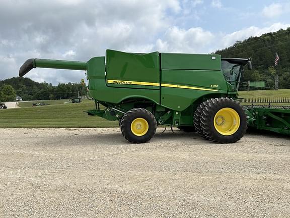 Image of John Deere S760 equipment image 1