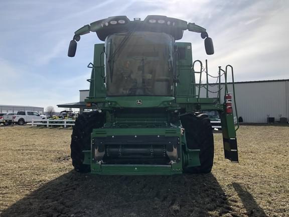 Image of John Deere S760 equipment image 1