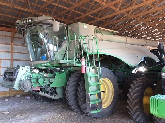 Main image John Deere S760 0