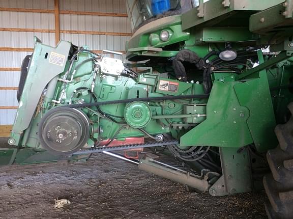 Main image John Deere S760 8
