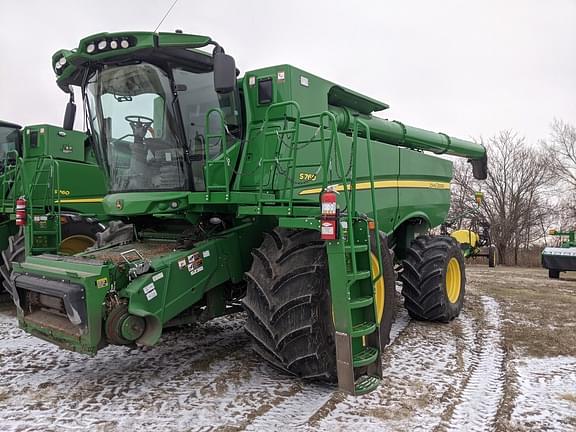 Image of John Deere S760 Primary image