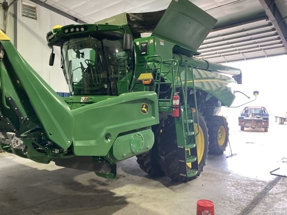 Main image John Deere S760