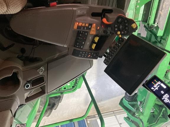 Main image John Deere S760 10