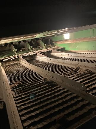 Main image John Deere S760 12