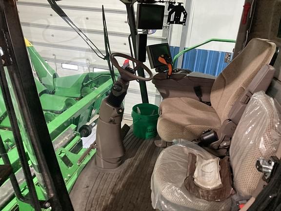 Main image John Deere S760 9