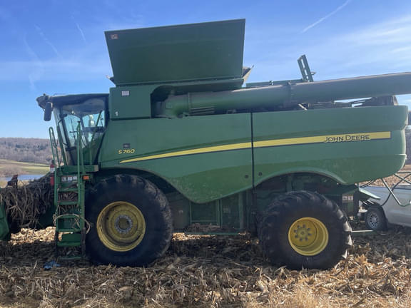 Image of John Deere S760 Primary image