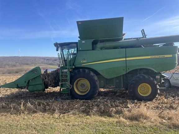 Image of John Deere S760 equipment image 1