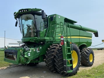 Main image John Deere S760