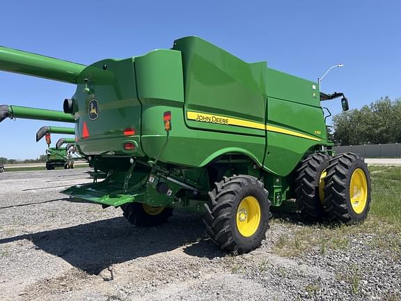 Image of John Deere S760 equipment image 2