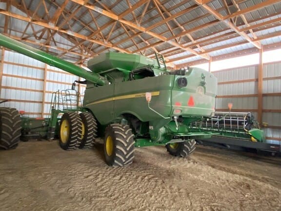 Main image John Deere S760