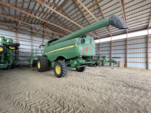 Image of John Deere S760 equipment image 4