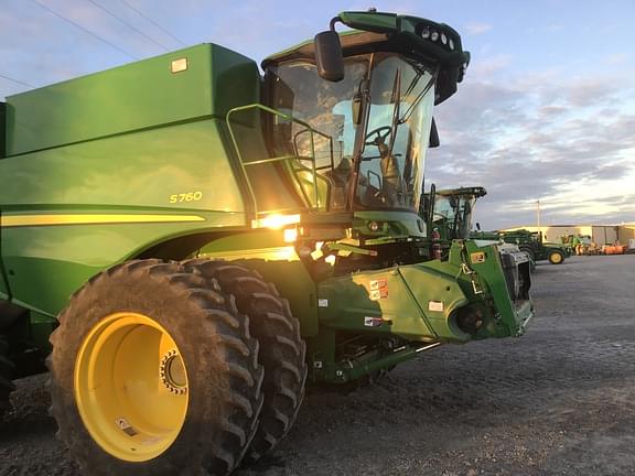 Image of John Deere S760 equipment image 1