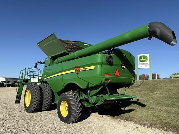 Image of John Deere S760 equipment image 2