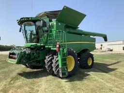 2021 John Deere S770 Equipment Image0