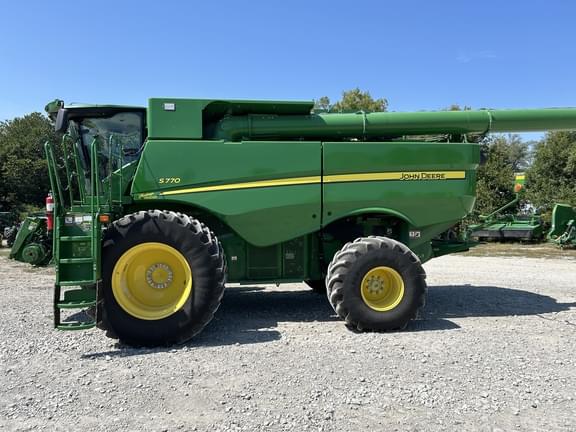 Image of John Deere S770 equipment image 3