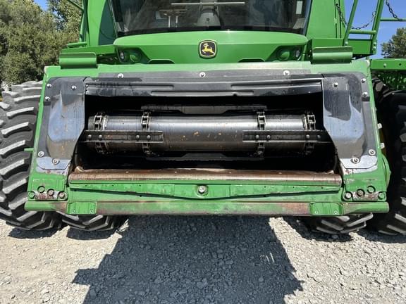 Image of John Deere S770 equipment image 4