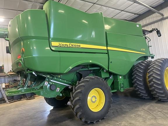 Image of John Deere S770 equipment image 4