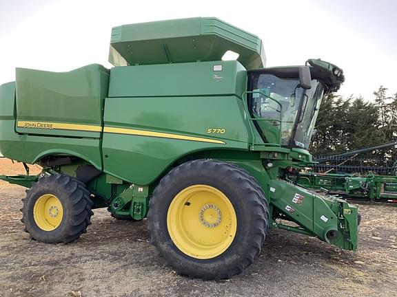 Image of John Deere S770 Primary image