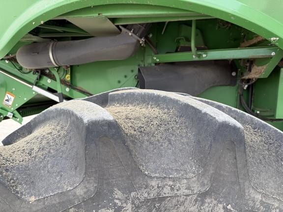 Image of John Deere S770 equipment image 4