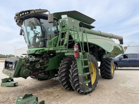 2021 John Deere S770 Equipment Image0