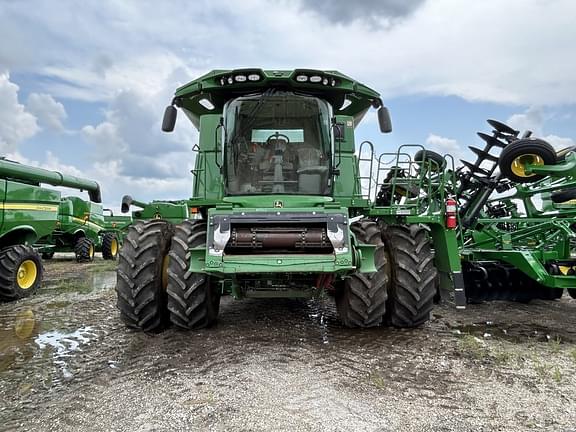 Image of John Deere S770 equipment image 1