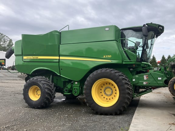 Main image John Deere S770