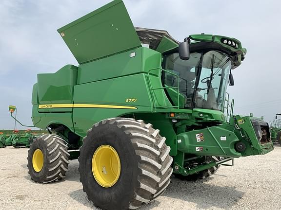 Image of John Deere S770 equipment image 1