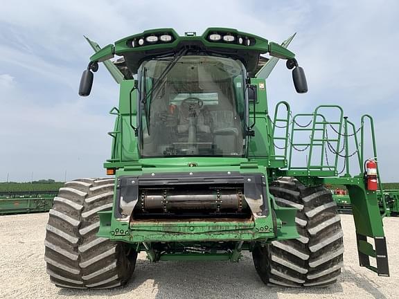 Image of John Deere S770 equipment image 2