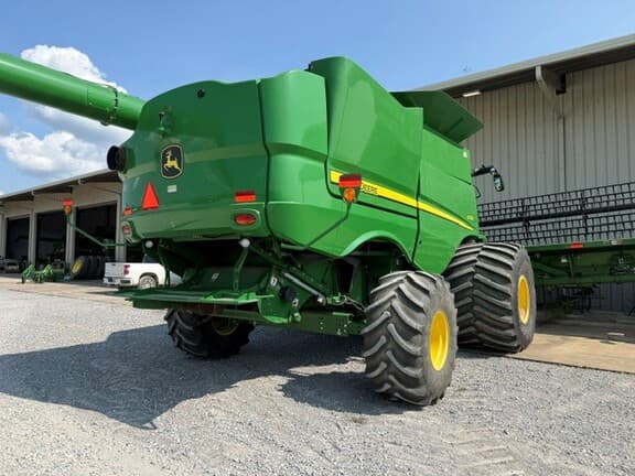 Image of John Deere S770 equipment image 4