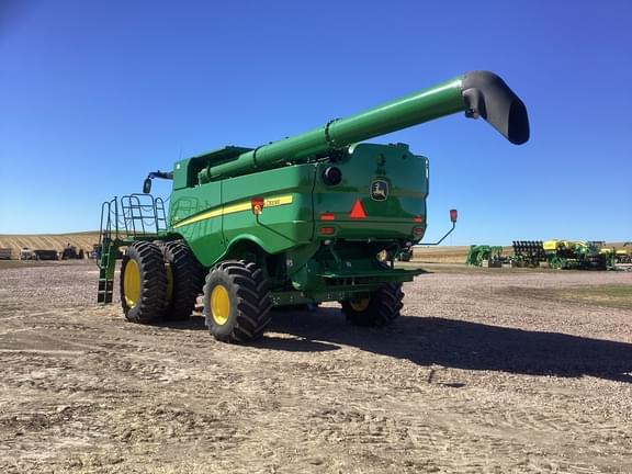 Image of John Deere S770 equipment image 3