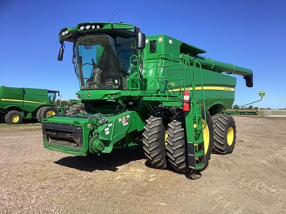 Image of John Deere S770 equipment image 2