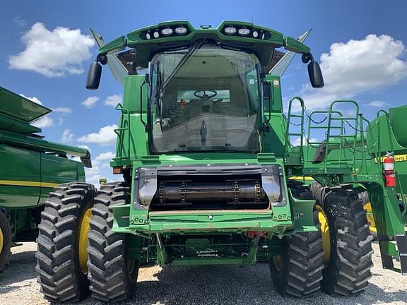 Image of John Deere S770 equipment image 2