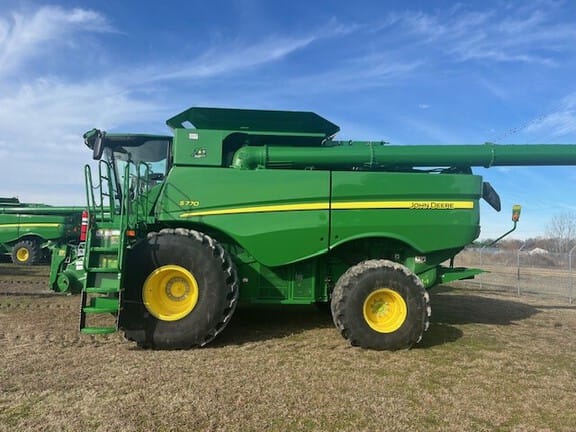 Main image John Deere S770