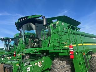 Main image John Deere S770 6