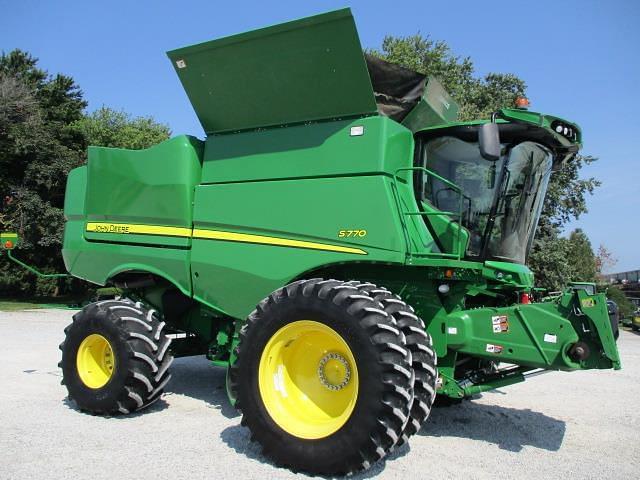 Image of John Deere S770 equipment image 1