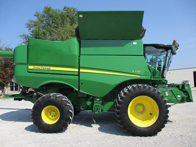 Image of John Deere S770 equipment image 3