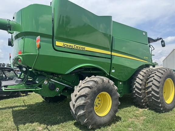 Image of John Deere S770 equipment image 2