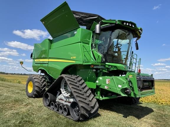 Image of John Deere S770 equipment image 1