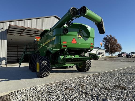 Image of John Deere S770 equipment image 3