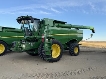 Main image John Deere S770