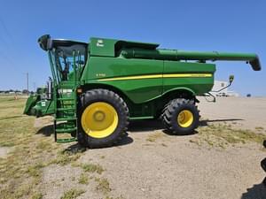 2021 John Deere S770 Image