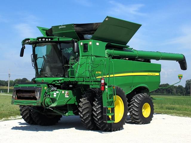 Image of John Deere S770 equipment image 2