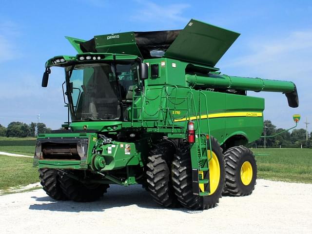 Image of John Deere S770 equipment image 1