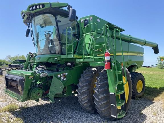 Image of John Deere S770 equipment image 1