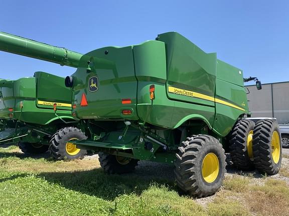 Image of John Deere S770 equipment image 2