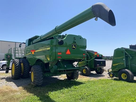 Image of John Deere S770 equipment image 3