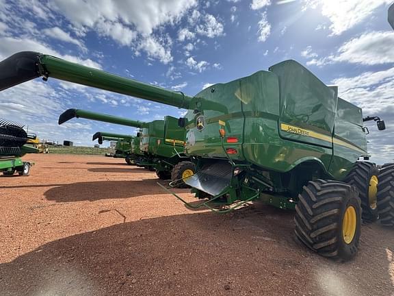 Image of John Deere S770 equipment image 2