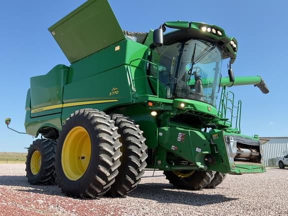 Image of John Deere S770 equipment image 3