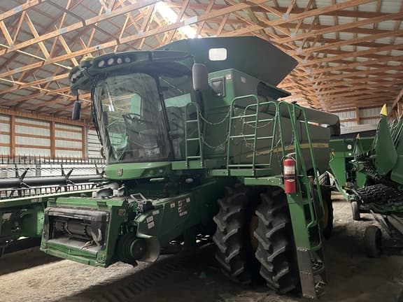 Image of John Deere S770 equipment image 1