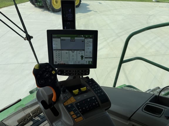 2021 John Deere S770 Equipment Image0